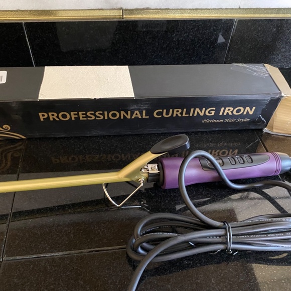 PROFESSIONAL CURLING IRON 3/4 Iinches - Picture 13 of 16
